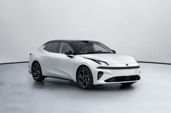 配资资讯专业网 领克07/08 EM-P激光雷达版亮相：智驾升级，续航多样，竞争力再提升